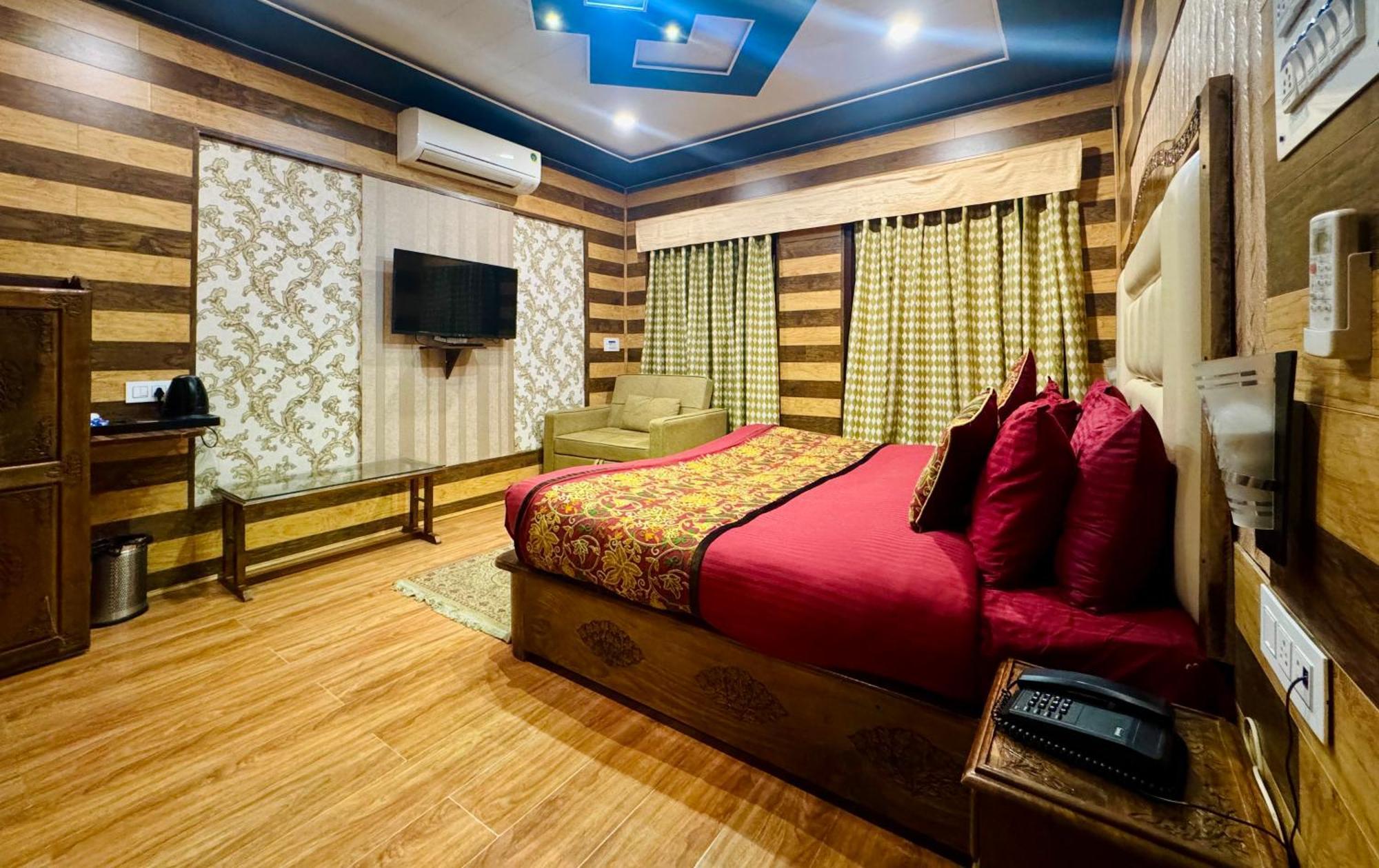 Sojourn Cottages Pahalgam Exterior photo