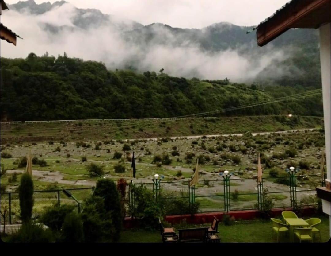 Sojourn Cottages Pahalgam Exterior photo